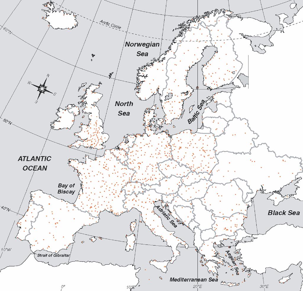 All European airports location 2570 airports and landing fields 43 main passenger airports (large and medium Hubs) 450 Primary airports (commercial service