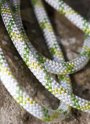 CAVING & CANYONING TCHTONIC 9 MM Perfectly designed for caving, this rope offers an excellent abrasion - resistance & flexibility ratio.