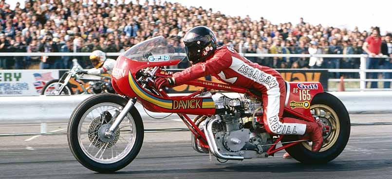 08s in August his little Vincent was so close to an eight. Terry Revill clocked the first 9-second run by a gasser (petrol-burner) when he rode his carburetted Z1 Kawasaki to a 9.