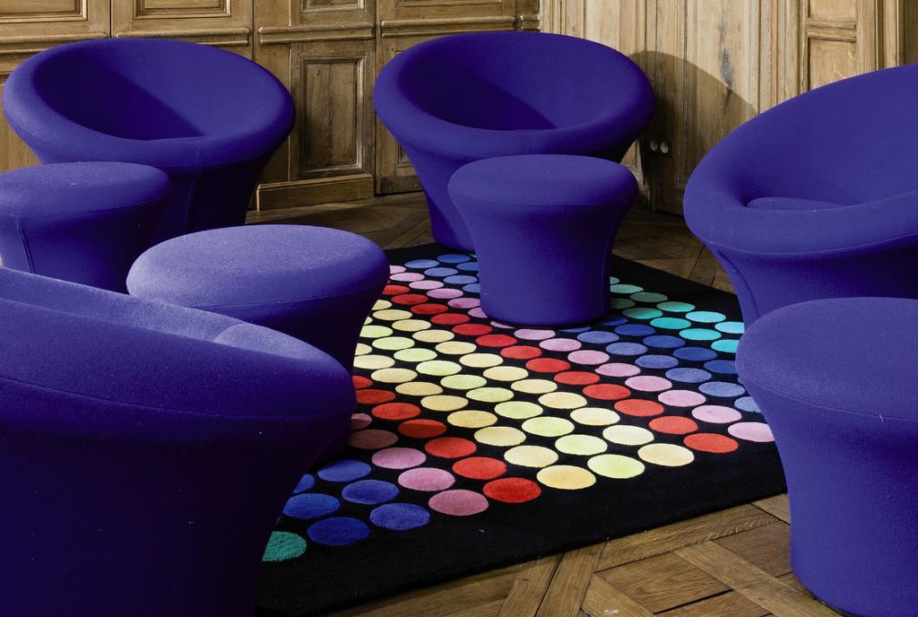 Verner Panton, VIII square, wool carpet and Pierre Paulin set of armchairs and Mushroom stools from NOW! PARIS 1 JULY 215 AUCTION CALENDAR JULY 215 Now!