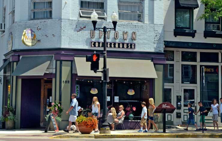 Walkable urban places growing in Michigan By Robert Steuteville June 23, 2015 Compact urbanism is not just a trend in big coastal cities but reaches deep into the heartland of Michigan.