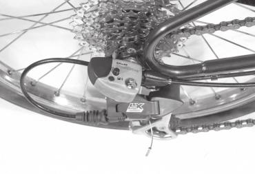 DualDrive Hub 1. The Click Box The DualDrive shift cable connects to a grey and/or black box attached to your rear hub axle above the rear derailleur.