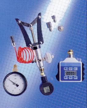 SIKA-Precision Pressure Calibrators, Series PC..., PM... We help you, if you are under pressure! Pneumatic pressure calibrators PM 25 A, PM 25 D, PM 110 PIC pressure range of handpump: -1.