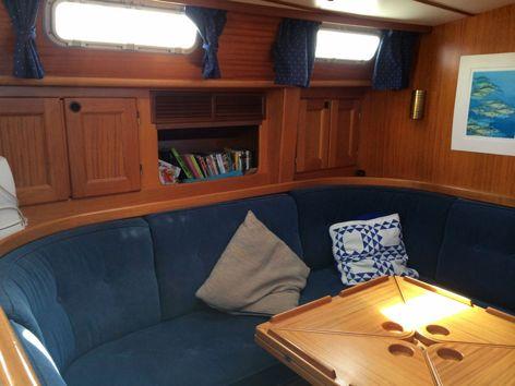 table to port 2 comfortable armchairs to starboard Large