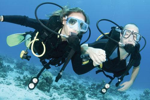 DAN'S SMART GUIDE TO SAFE DIVING 7 Mistakes Divers Make: And How to Avoid Them Learn safety