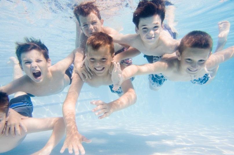 Health Benefits of Swimming One of the most popular sports in the US more than 300 million visits a year 2 ½ hours / week can decrease risk of chronic illness and improve health for