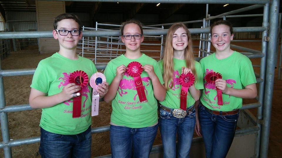 P A G E 9 SILVER SPURS 4-H CLUB LEFT: Intermediate Horse Judging Team members how placed 2nd at District are from left, Jacob Ingram
