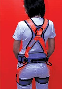 permanently attached Cross over padding under dorsal d ring Padded waist and leg straps (Large) Quick release