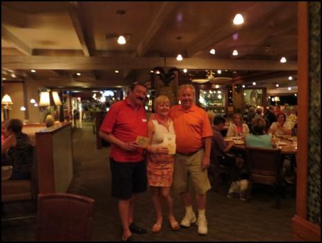 We also ventured in Whaler s Village in Ka'anapali, where we really helped Maui s economy! (A little shopping of course!) We then had dinner at the Hula Grill.