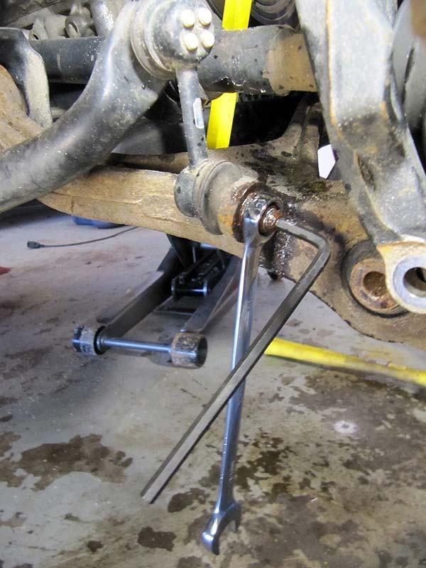 #7 Remove the stabilizer link from the lower control arm.