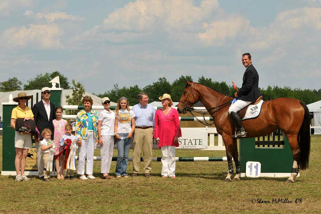 8 HUNTER DIVISIONS $8,000 JUNIOR HUNTER DIVISION Open to horses over 14.