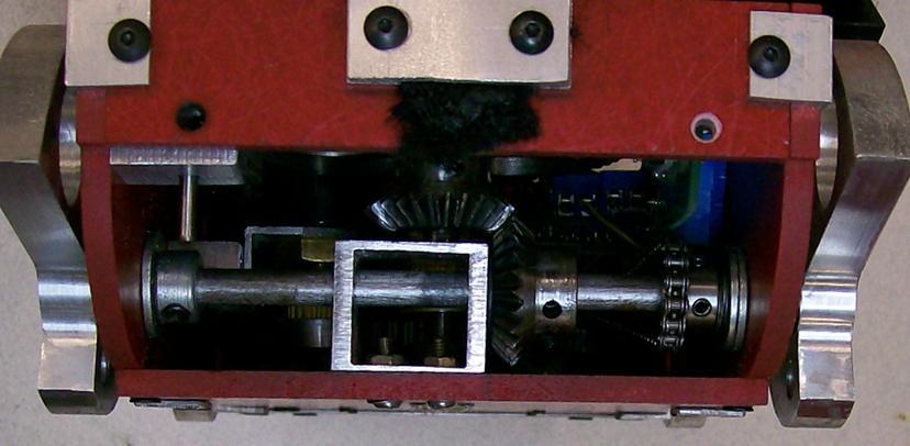 Figure 21: Front miter gear aluminum bracket Figure 22: Aluminum plate on top of the GEMS frame