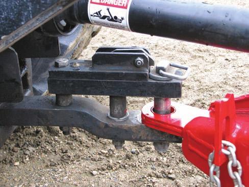 - Ensure the safety chain rating is equal or greater than the gross weight of the mower.