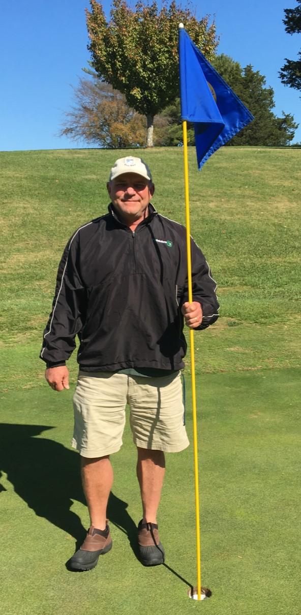 Spotlight By WAYNE PHILLIPS The love that Marshall Brown has for the greens at Link Hills Country Club was best described by him in this manner: I have 20 greens here, and they all have different