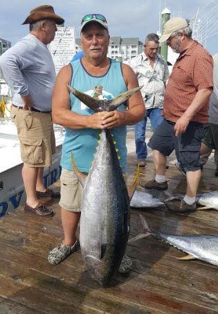 Then Larry Regula hooked into a big tuna and as it was getting to the boat it broke off.