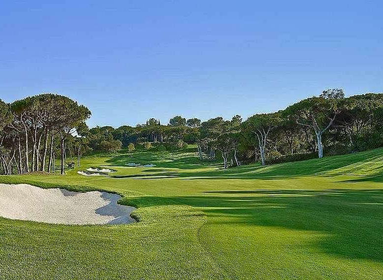 Monte Rei, in my opinion, is by far the best course in Portugal.