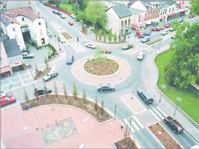Urban Compact Roundabout Example Design Element Mini Roundabout Urban Compact Recommended maximum entry design speed 25 km/h (15 mph) 25 km/h (15 mph) Maximum number of entering lanes per approach 1