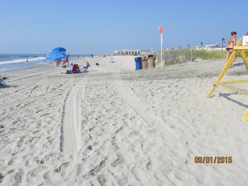 BULKHEAD BOARDWALK Figure 80. This site continued its erosional trend for 2015. Between fall 2014 and fall 2015, volume losses were -38.05 yds 3 /ft.