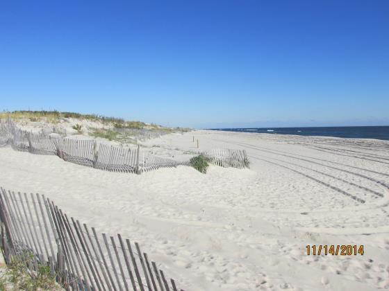 NJBPN 347 (originally 147) 6 th Lane, Midway Beach At the 6 th Lane location, both photos (left taken November 14, 2014 and right