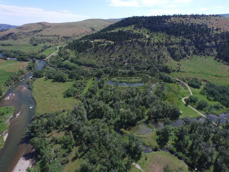 AERIAL VIEW OF THE PROPERTY The evolution of settlement in the Boulder River Valley