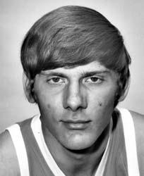 quickness Chamberlain Notes Second-team All-America in 1971-72 MVP of the 1971 NIT Helped lead UNC to the 1972 Final Four and all-around game, Chamberlain finished his career among the Tar Heel