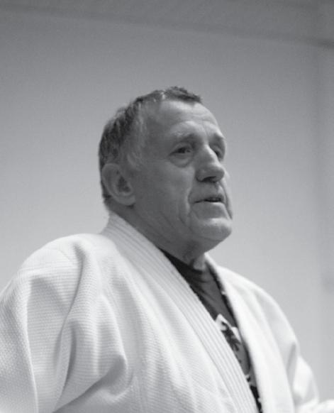 V spomin PETER ŠUBIC V decembru nas je zapustil Peter Šubic (1938-2017), odličen judoist, športni delavec, pedagog in prijatelj.