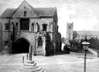site of Worksop s medieval market, outside the Priory gates.