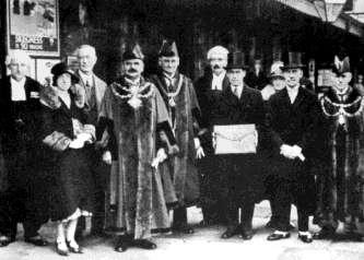 Above Right: Worksop Borough Coat of Arms The Public Address on Charter Day, 1931 Worksop