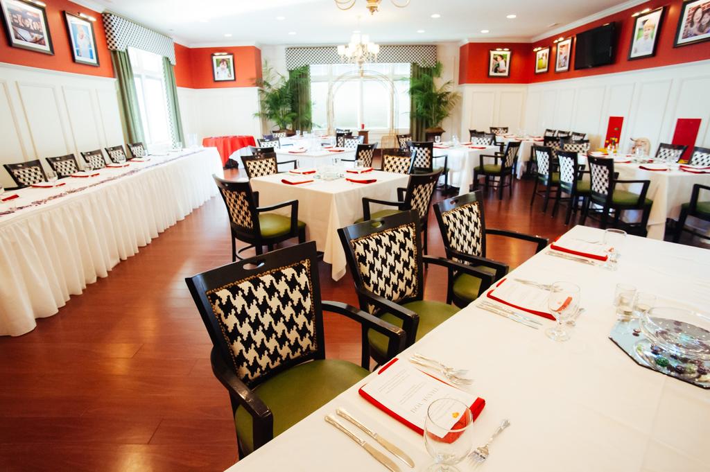 DINING AND SPECIAL EVENTS O utstanding cuisine and service can be enjoyed when you dine in any of our facilities.