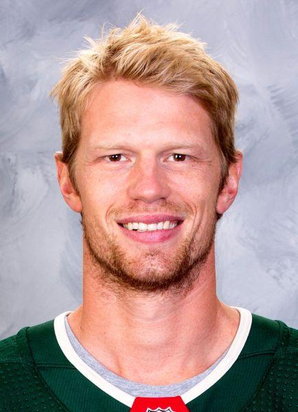 - () Player Register - - - - Totals - Eric Staal Center shoots L Born Oct Thunder Bay, ONT [ years ago] Height.