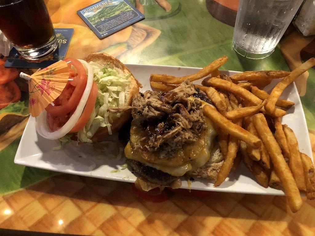 I can heartily recommend the Island Style burger shown above huge, gooey, cheesy, covered in Kahlua roasted pork (fantastic just by itself) and teriyaki sauce, and topped with grilled pineapple and