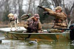 A HUNTING WE WILL GO! Many people do not equate the Army Corps of Engineers or the Mississippi River with hunting, but the river is actually a hunter s paradise.