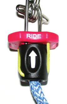 This second generation of Recon allows the rider to immediately turn off the power of the kite, even while riding, by tapping the control bar against the release handle.