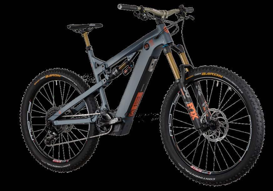 ECH&DESIGN MODERN GEOMETRY FOR PERFECT RIDE CHARACTERISTICS Long wheelbase, flat steering angle, short chain stays NEW COLOURS, SURFACES, DECOR HYBRID As with its predecessor, the declared objective