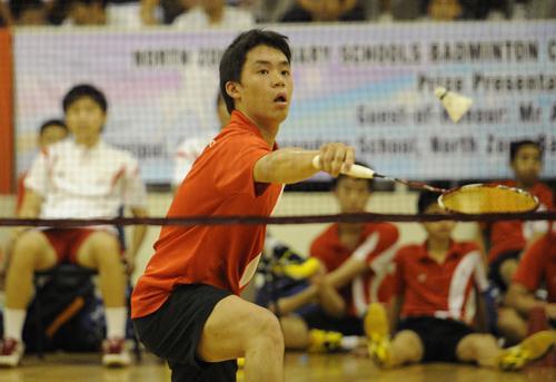 Singapore Badminton Association also sent their teams to compete in the competition. It was a very big contingent of Singapore players.