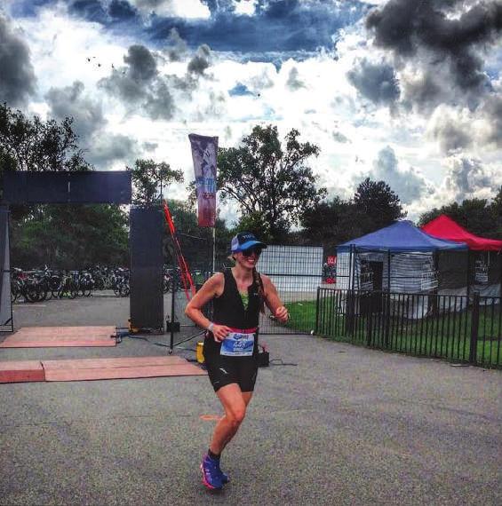 TTF AMBASSADOR SPOTLIGHT The TTF caught up with Respiratory Therapist and long-time TTF ambassador, Amber Renton. How did you first get started in triathlon? My incredible friends.