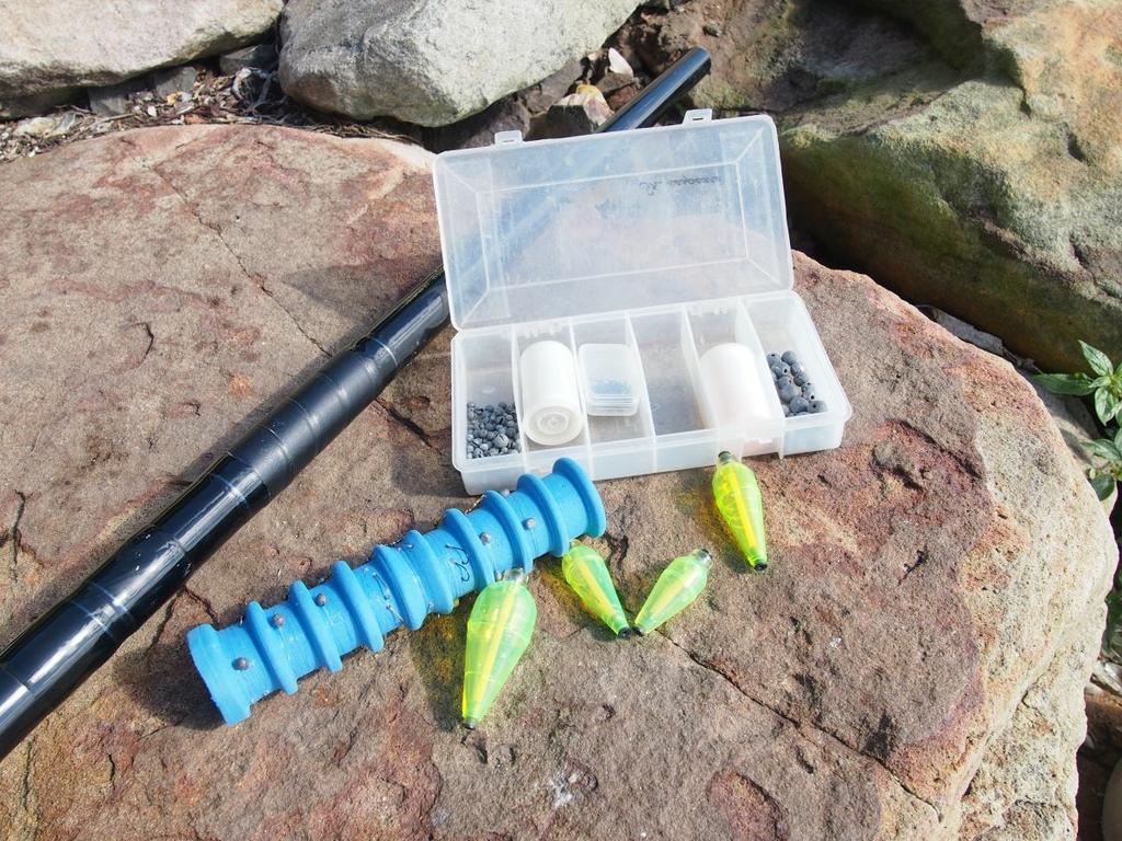 To save time you need to have a few rigs pre-done and spare tackle at the ready. We also used Styrofoam floats, with a hard plastic tube running from top to bottom.