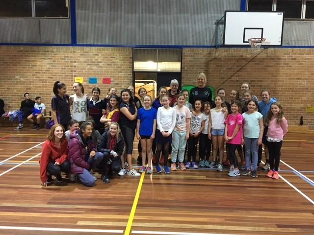 Rudi Ellis trains with Heights It was a night of high enthusiasm as Rudi Ellis from the Vic Fury joined netball training on Friday 1 June 2018.