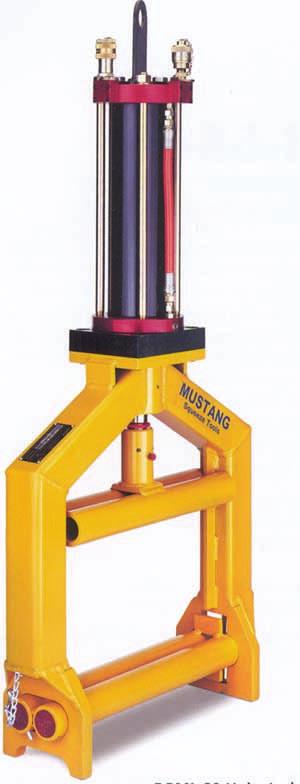 DBML-60/80 Squeeze Tool OPERATORS MANUAL Description The Mustang Model DBML-60/80 Hydraulic squeeze tool has been manufactured since 1995.