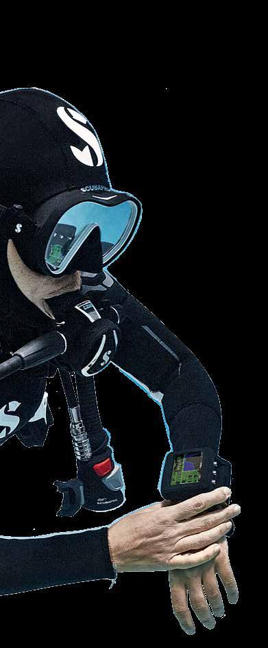 In 2017, we were the first to introduce solvent-free Aqua Alpha adhesive on our Everflex suits. This year, all SCUBAPRO neoprene drysuits, wetsuits, shorties, hoods and gloves thicker than 1.