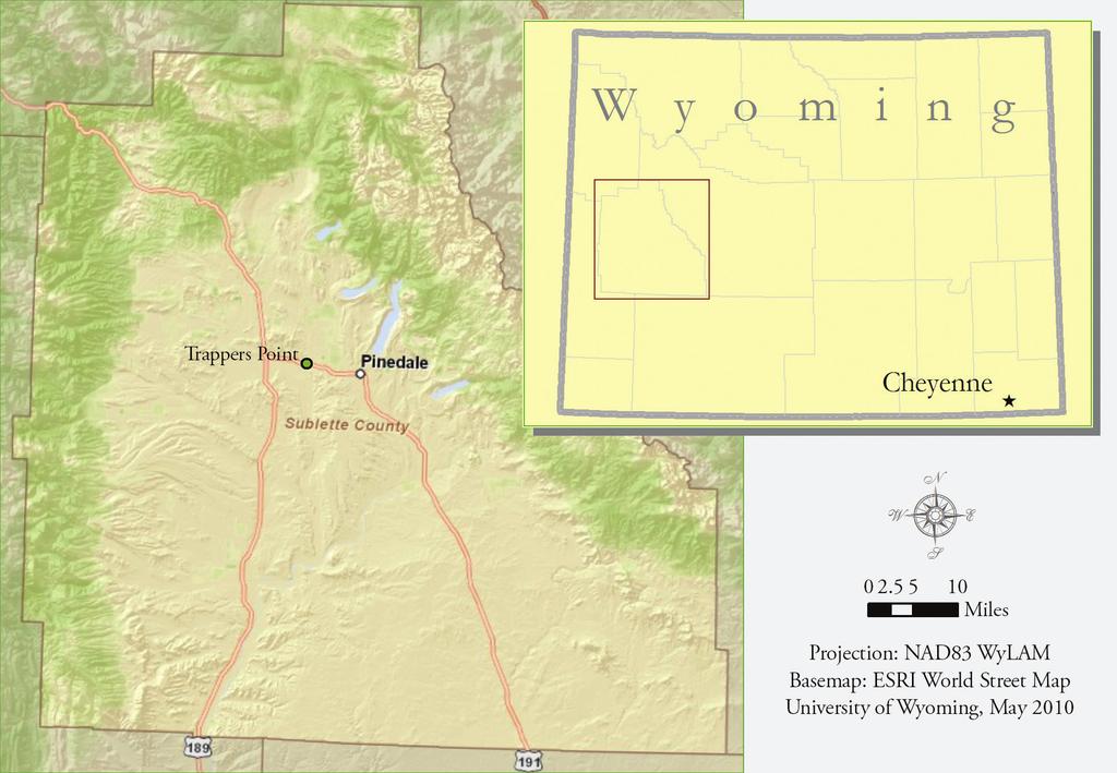 6 Figure 4. Sublette County is shown within the state of Wyoming (right). The town of Pinedale and Trappers Point are shown along Hwy 191 in Sublette County (left).
