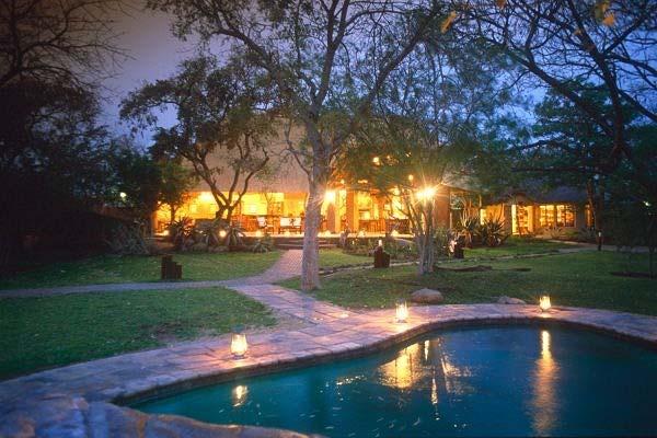 famous Kruger National Park. Savanna Lodge is situated in the southern area of the famous Sabi Sand Game Reserve.