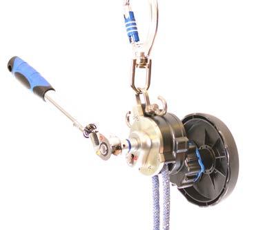Tripod and winch systems MITTLEMAN SYSTEM DESCENDS UP TO 60M For man riding applications