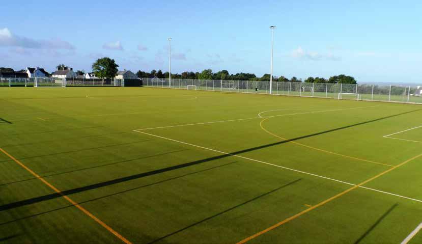 2G sand filled artificial turf is ideal for use in schools, leisure centres and sports pitches where several sports are played, such as football, hockey, basketball,