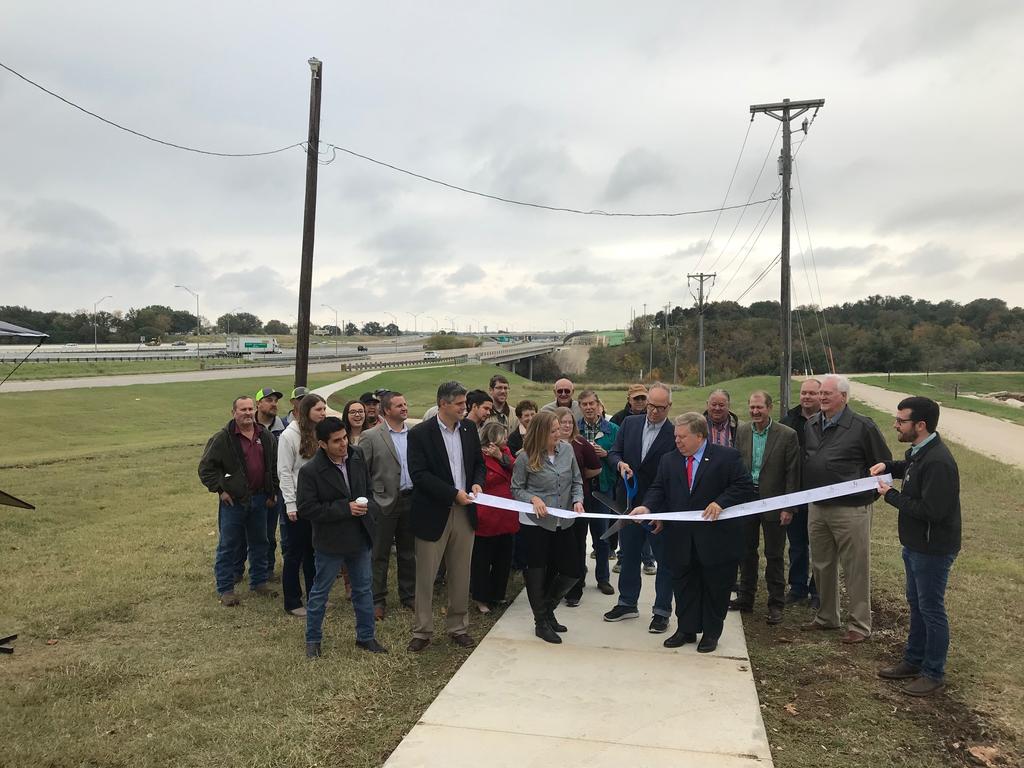 I-35 Ribbon Cutting in Georgetown on November 10th The approximately mile-long sidewalk will provide a north-south pedestrian access from Leander Road at I-35, to University Avenue at Wolf Ranch Town