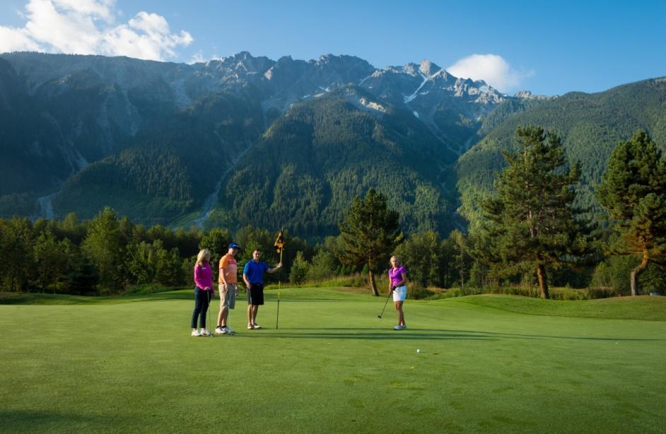 Why Choose Big Sky Big Sky was recently voted the #13, out of the Top 59 Best Public Courses in Canada in 2015 by the SCORE Golf.