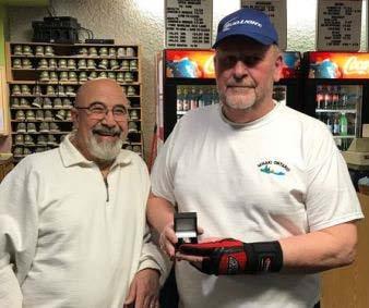 Verner Gets His Ring! 5 W A Y S T O W I N 1 All Adult and Youth Bowlers Are Automatically Entered Into The Draw For A Chance To Win One (1) entry per person per league.