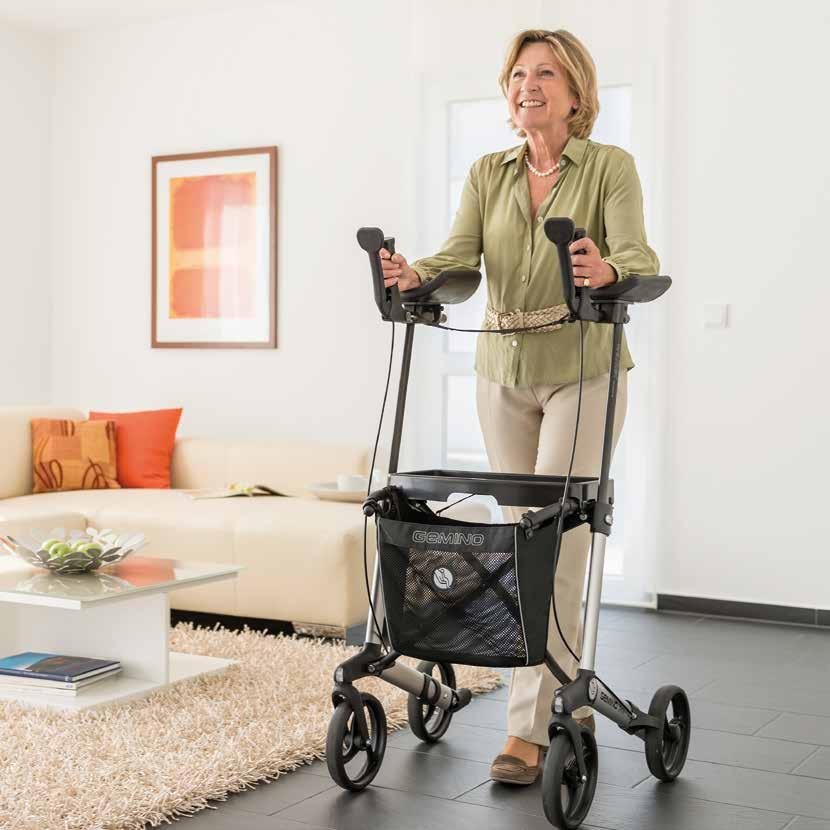 This lightweight rollator is fitted with fully adjustable forearm supports, enabling you to walk comfortably and securely.