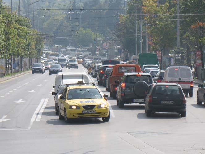 Current Situation in Sofia Sofia is facing a number of key transport challenges: Car ownership is increasing rapidly Parking pressure is severe, exceeding available capacity both in residential areas
