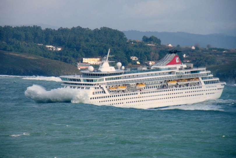 Lengthening of the passenger vessel Braemar